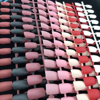 DıngXue 24 / adet Renkli Mat Yanlış tırnak Ayrılabilir İpuçları Tırnak Uzatma Manikür Sanat Basın Sahte Yanlış Çivi G009