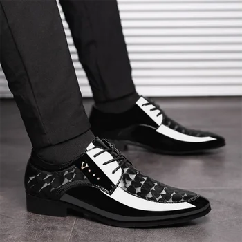 Erkek ayakkabısı Resmi Elbise Ayakkabı Siyah Rugan ayakkabı Erkekler Lace Up Sivri Burun Iş rahat ayakkabılar Erkekler ıçin Düğün Parti Ofis