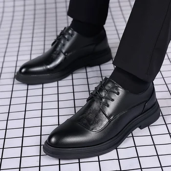Tasarımcı Marka Siyah deri ayakkabı Erkekler için Çar Elbise Ayakkabı Lace Up Casual İş Oxfords Sivri Burun Ofis Resmi Ayakkabı Erkek