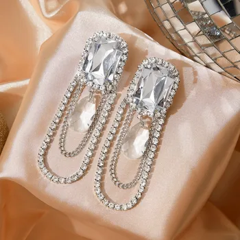 Yeni Gümüş Renk Rhinestone Kristal Uzun Püskül Küpe Kadınlar için Gelin Damla Sarkan Küpe Brincos düğün takısı