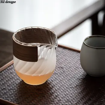 Çekiç Desen Cam Adil Fincan kalınlaşmış ısıya dayanıklı ve su Kesim Japon Erkek Fincan Şeffaf Ahşap saplı çay Dağıtıcı